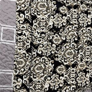 Kim Rogers Black and Cream Patterned Sweater